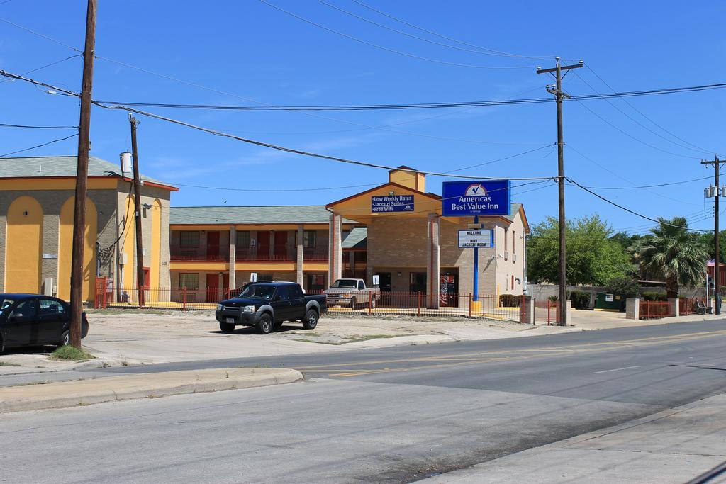 Americas Best Value Inn San Antonio/Lackland Afb Exterior photo